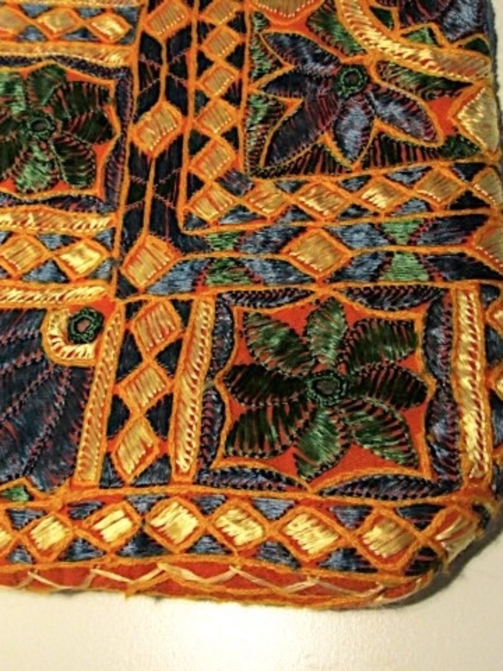 VTG Embroidered Fabric Shoulder Bag